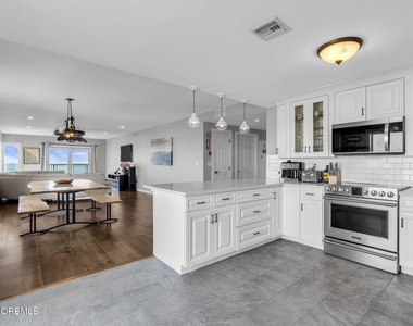 388 Ocean Avenue - Photo Thumbnail 7