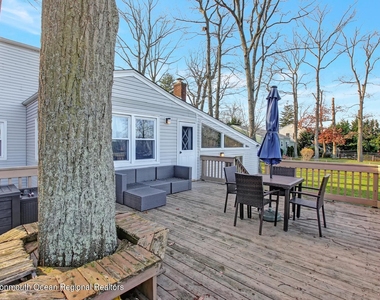 13 Roslyn Drive - Photo Thumbnail 28