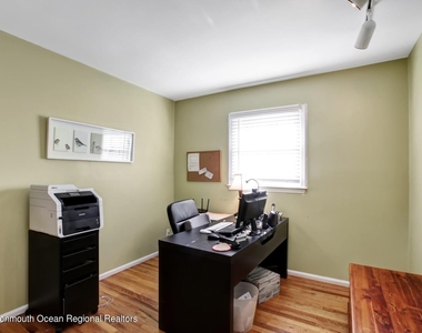 13 Roslyn Drive - Photo Thumbnail 22