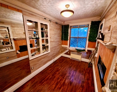 8015 21 Avenue - Photo Thumbnail 12