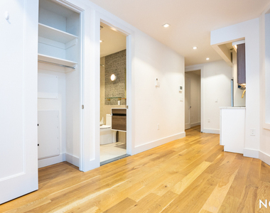223 E 96th St 10128 - Photo Thumbnail 4