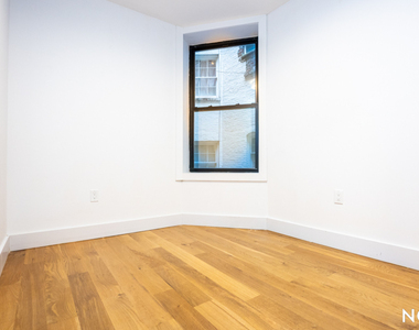 223 E 96th St 10128 - Photo Thumbnail 11