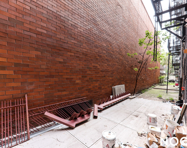 223 E 96th St 10128 - Photo Thumbnail 14