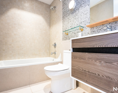 223 E 96th St 10128 - Photo Thumbnail 9