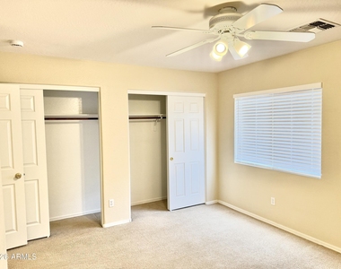 702 S 223rd Drive - Photo Thumbnail 10
