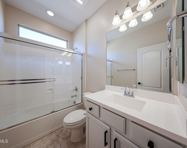 5121 N 81st Avenue - Photo Thumbnail 21