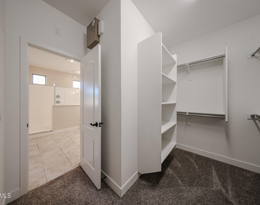5121 N 81st Avenue - Photo Thumbnail 41