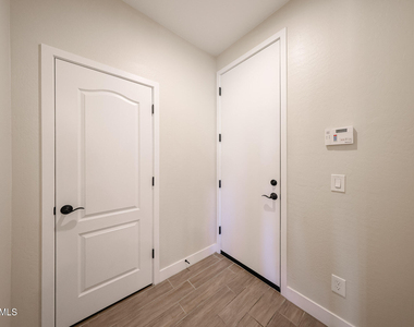 5121 N 81st Avenue - Photo Thumbnail 26