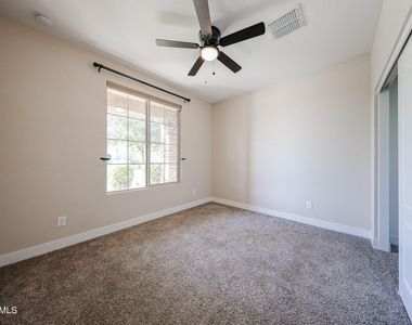 5121 N 81st Avenue - Photo Thumbnail 22