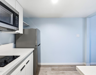 3025 N 32nd Street - Photo Thumbnail 9