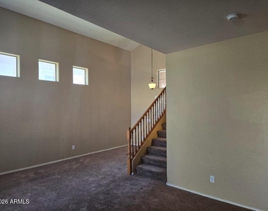 322 W Rio Drive - Photo Thumbnail 4
