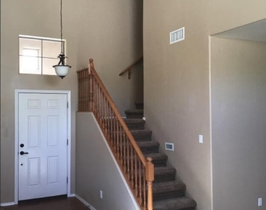 322 W Rio Drive - Photo Thumbnail 5