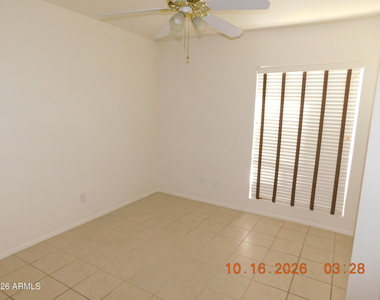 5228 W Vogel Avenue - Photo Thumbnail 14