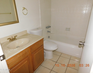 5228 W Vogel Avenue - Photo Thumbnail 13
