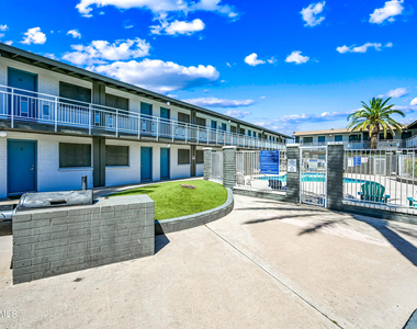 3025 N 32nd Street - Photo Thumbnail 15