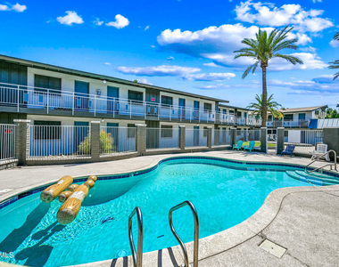 3025 N 32nd Street - Photo Thumbnail 17