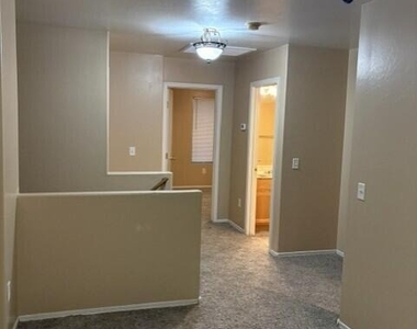 1732 E 37th Avenue - Photo Thumbnail 7