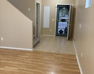 1732 E 37th Avenue - Photo Thumbnail 1