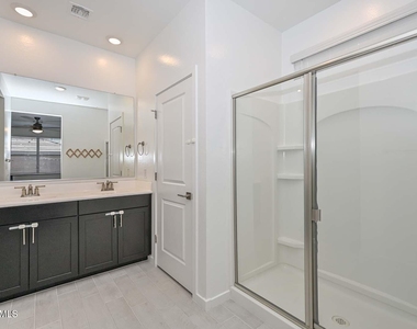14203 W Voltaire Street - Photo Thumbnail 6