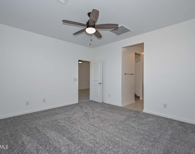 14203 W Voltaire Street - Photo Thumbnail 5