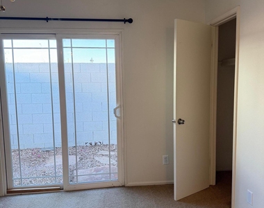2400 N 71st Street - Photo Thumbnail 12