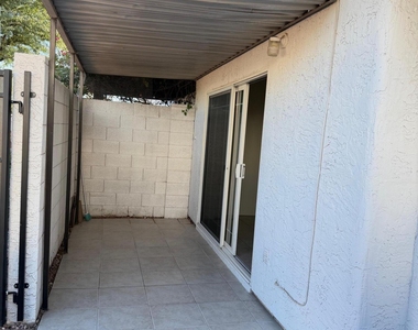 2400 N 71st Street - Photo Thumbnail 14