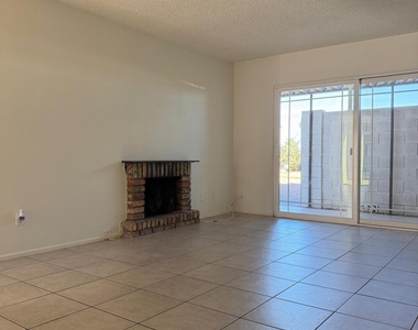 2400 N 71st Street - Photo Thumbnail 7