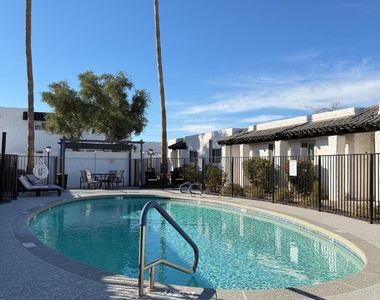2400 N 71st Street - Photo Thumbnail 21