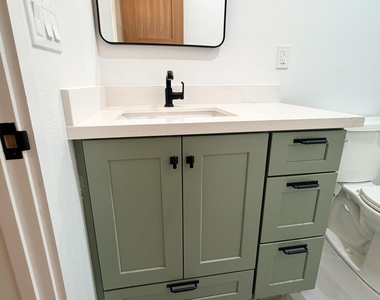 4950 N Miller Road - Photo Thumbnail 24