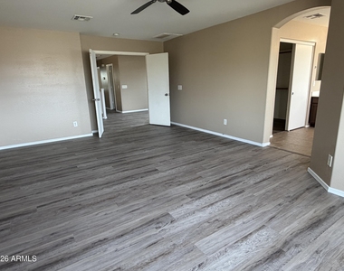 1464 E Natasha Drive - Photo Thumbnail 10