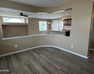 1464 E Natasha Drive - Photo Thumbnail 4