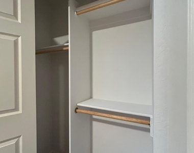 5943 W Drake Court - Photo Thumbnail 22