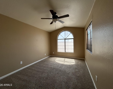 5943 W Drake Court - Photo Thumbnail 23