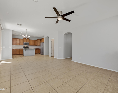 2757 E Vermont Drive - Photo Thumbnail 12