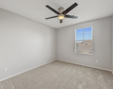 2757 E Vermont Drive - Photo Thumbnail 32