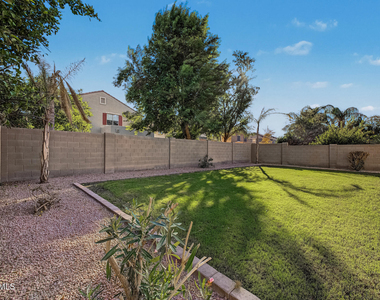 2757 E Vermont Drive - Photo Thumbnail 44