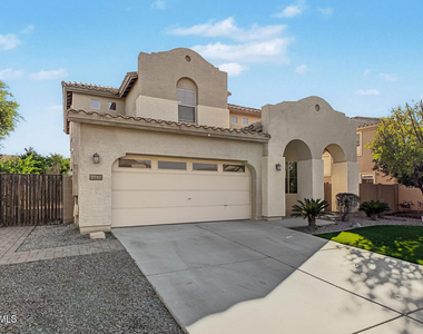 2757 E Vermont Drive - Photo Thumbnail 2