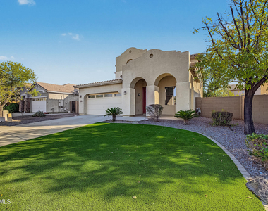 2757 E Vermont Drive - Photo Thumbnail 5