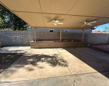 6319 W Onyx Avenue - Photo Thumbnail 10