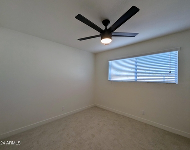 121 N Flint Circle - Photo Thumbnail 37