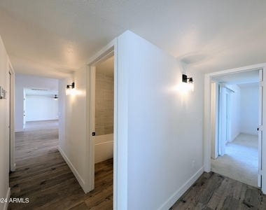 121 N Flint Circle - Photo Thumbnail 26