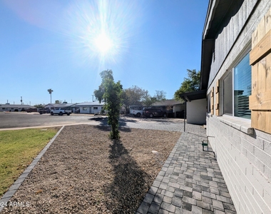 121 N Flint Circle - Photo Thumbnail 5