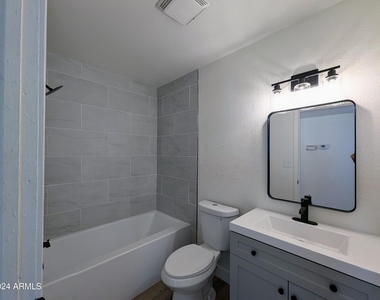 121 N Flint Circle - Photo Thumbnail 28
