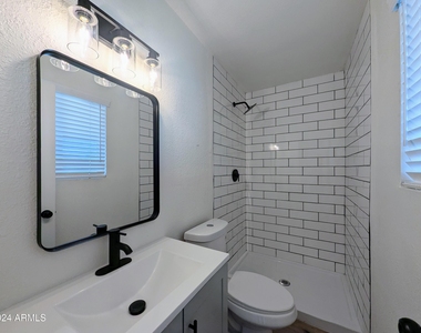 121 N Flint Circle - Photo Thumbnail 45