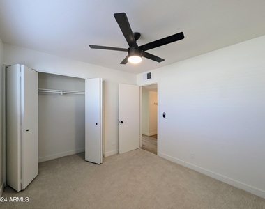 121 N Flint Circle - Photo Thumbnail 39