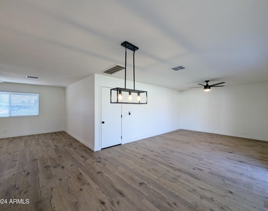 121 N Flint Circle - Photo Thumbnail 19