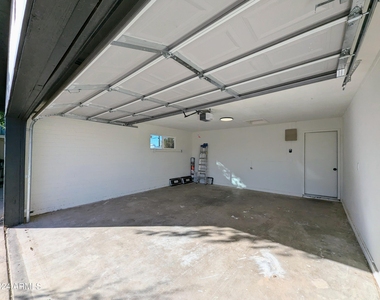 121 N Flint Circle - Photo Thumbnail 49