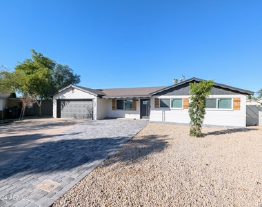121 N Flint Circle - Photo Thumbnail 1