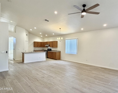 3434 E San Pedro Avenue - Photo Thumbnail 7