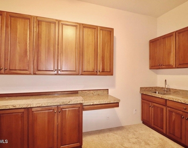 13614 N 12th Place - Photo Thumbnail 24